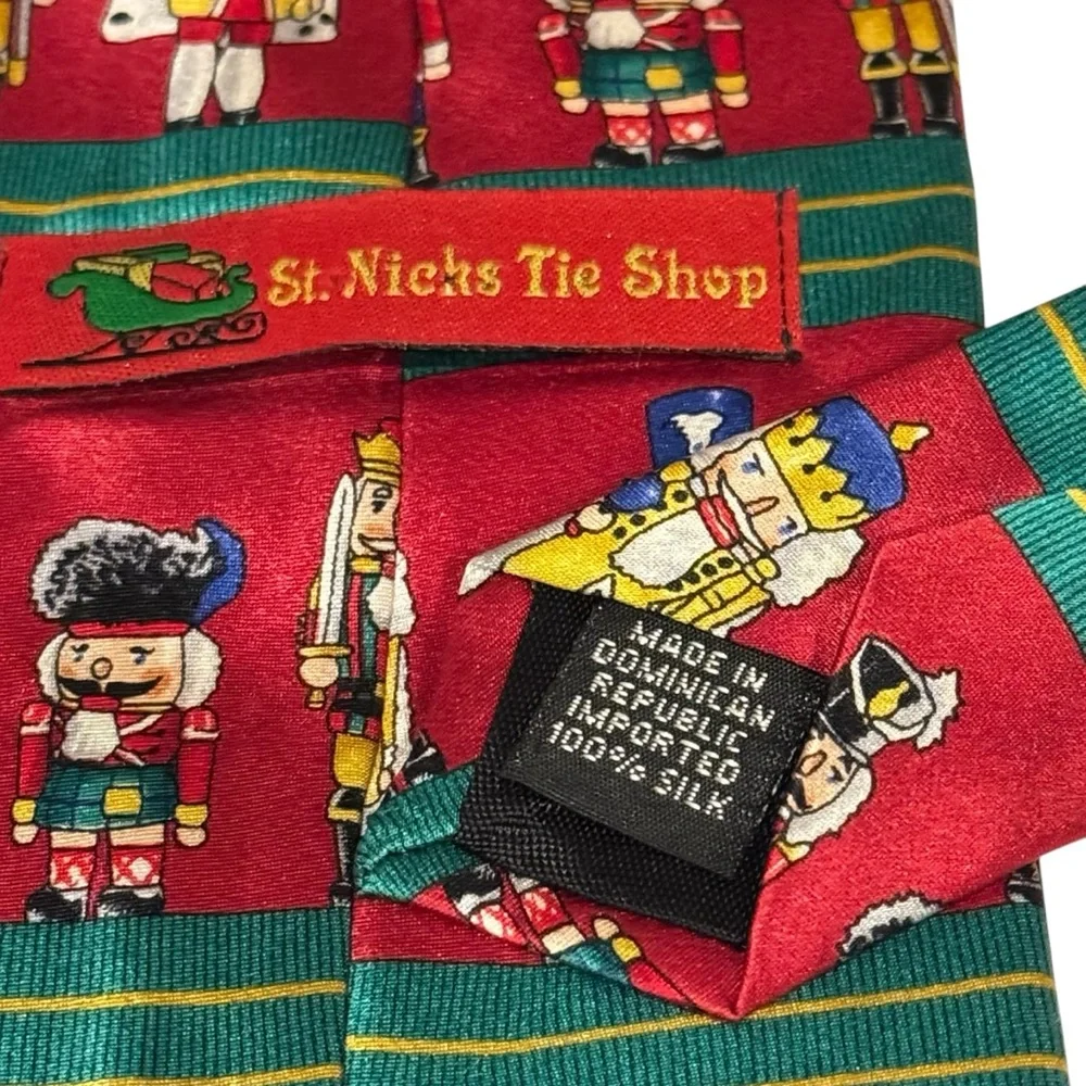 Lord & Taylor and more lot of 5 100% silk holiday Christmas men’s ties red green